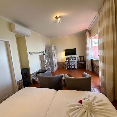 Inn & Art Madeira Caniço Zewnętrze zdjęcie