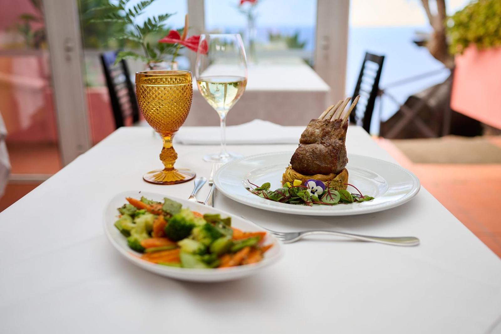Inn & Art Madeira Caniço Zewnętrze zdjęcie